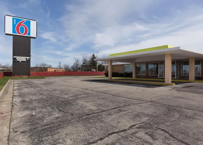 Motel 6-Lincoln, IL